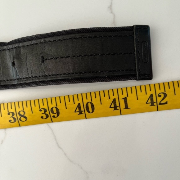 Men's Coach 100% Black Leather Belt Silvertone Buckle - Picture 12 of 13